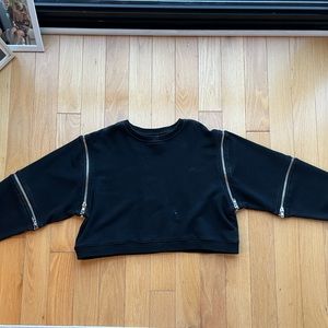 LF cropped zipper sleeve sweater